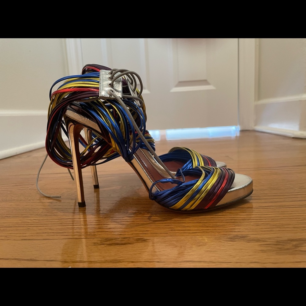 NWOT Missoni Metallic Rainbow Stilletos